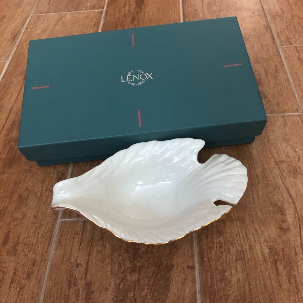 Lenox China dove dish